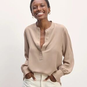 Everlane The Henley burnt sugar washable silk blouse (8) nwot
